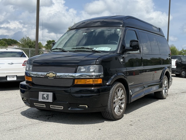 2021 Chevrolet Express 2500 LS photo 2