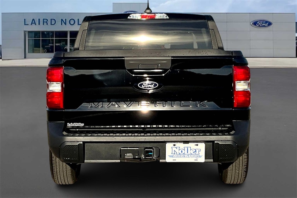 2025 Ford Maverick XLT photo 2