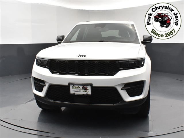 Used 2023 Jeep Grand Cherokee Altitude with VIN 1C4RJHAG9PC653613 for sale in Burnsville, Minnesota
