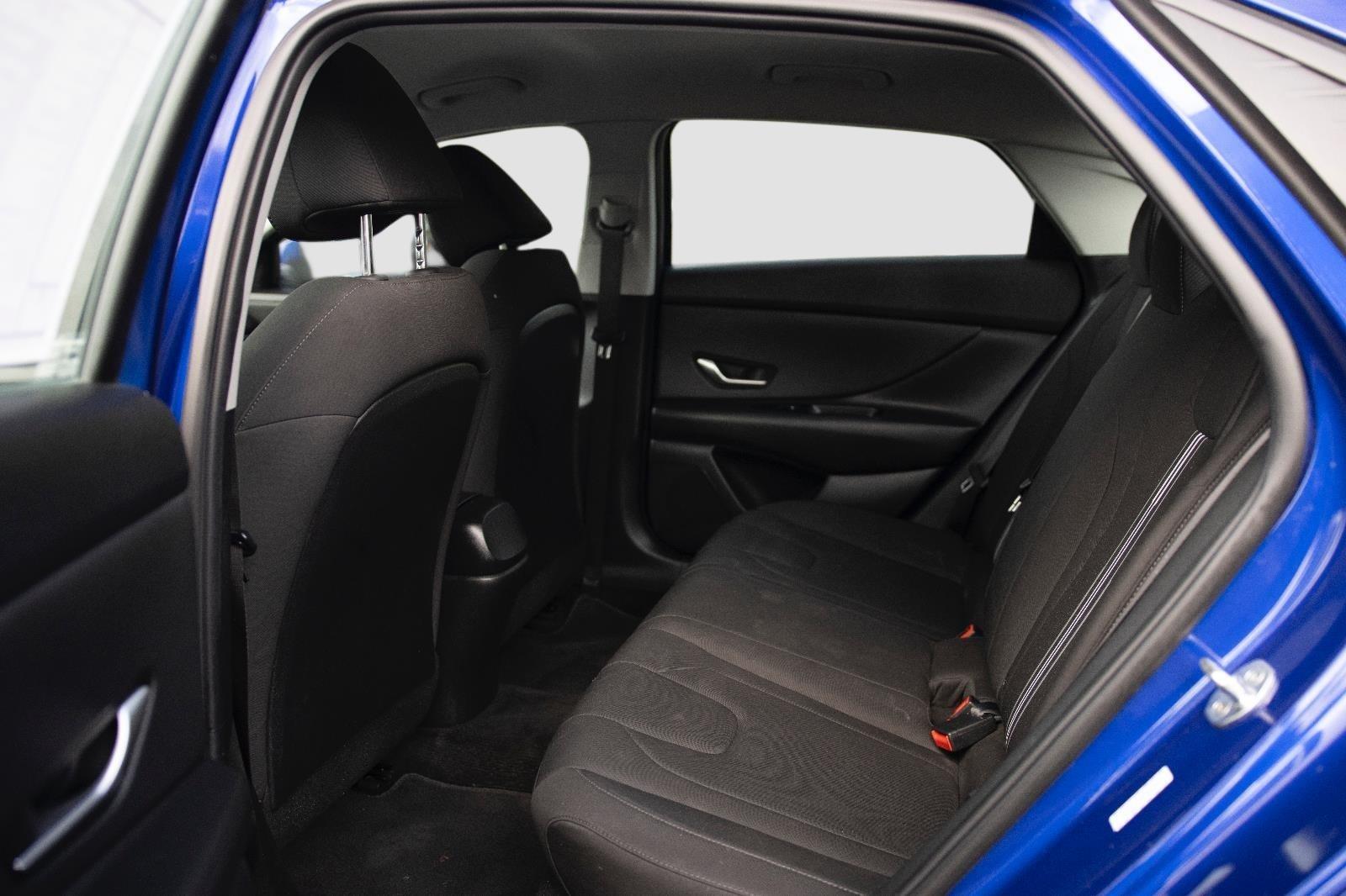 2021 Hyundai Elantra SEL photo 12