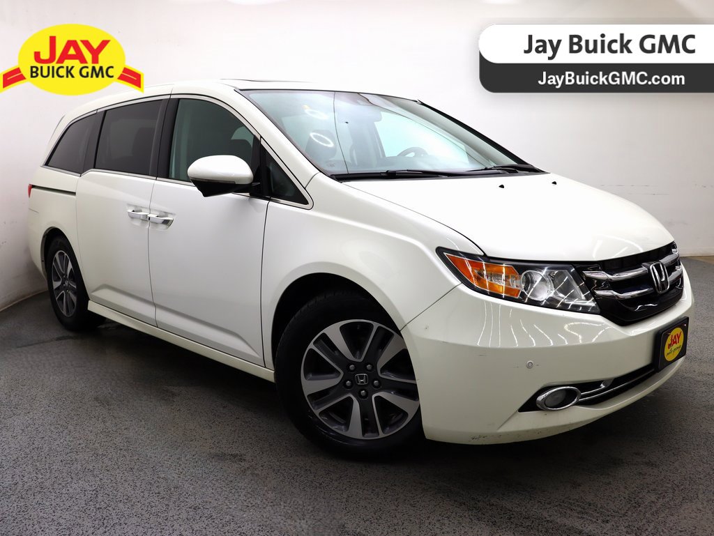 2017 Honda Odyssey Touring's photo