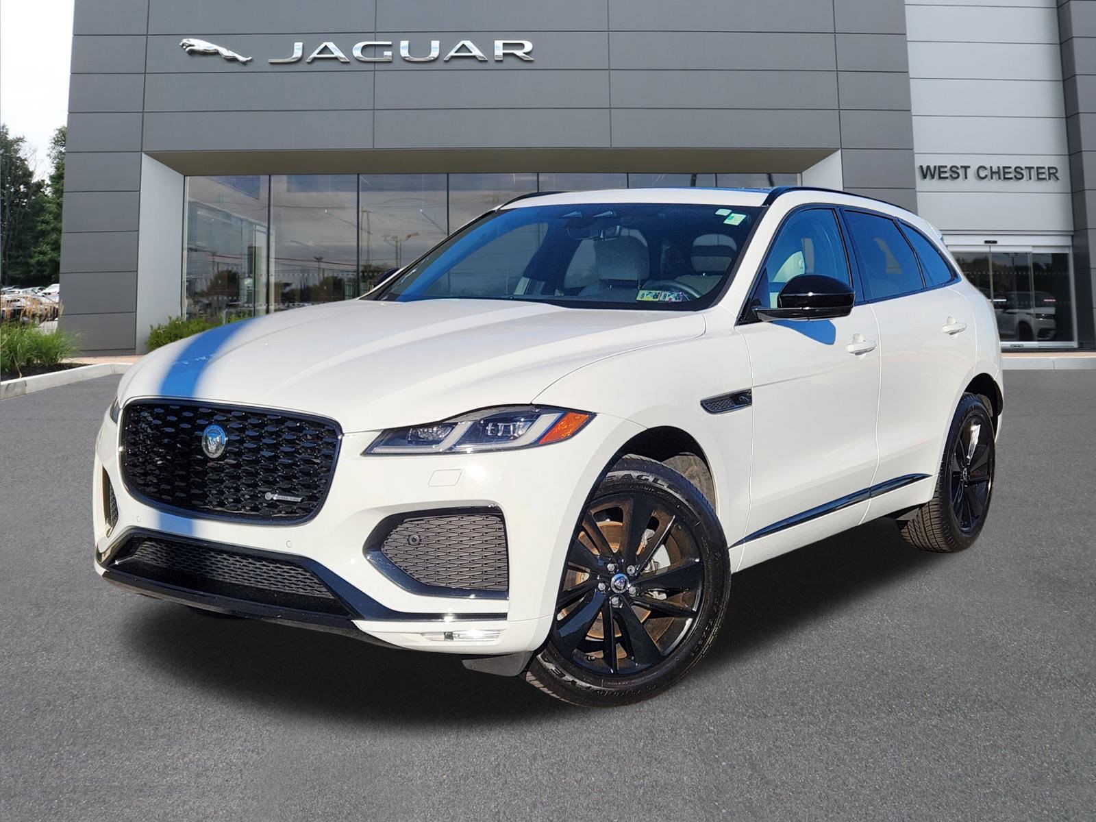 2025 Jaguar F-PACE R-Dynamic S's photo