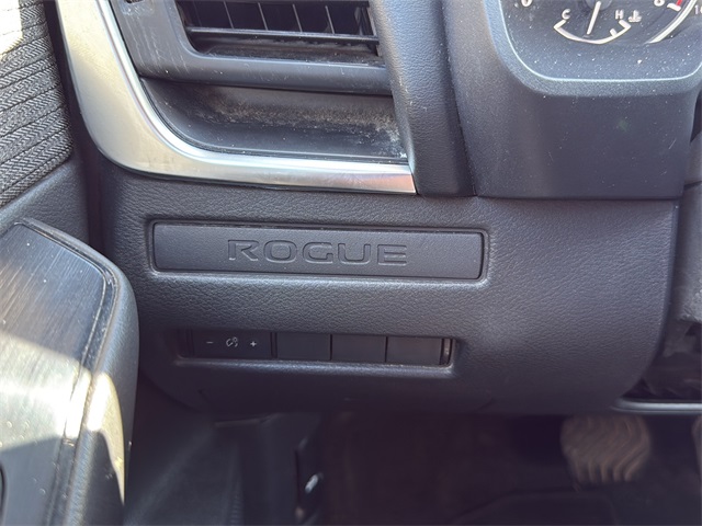 2023 Nissan Rogue S photo 24