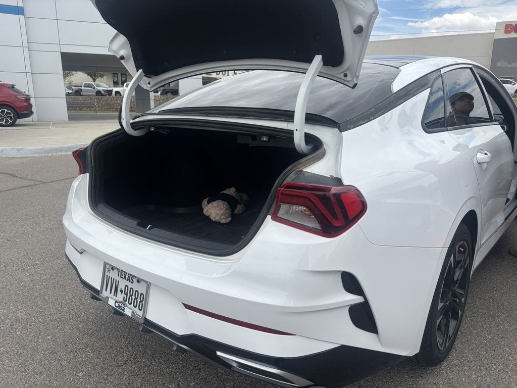 2024 Kia K5 GT-Line photo 18