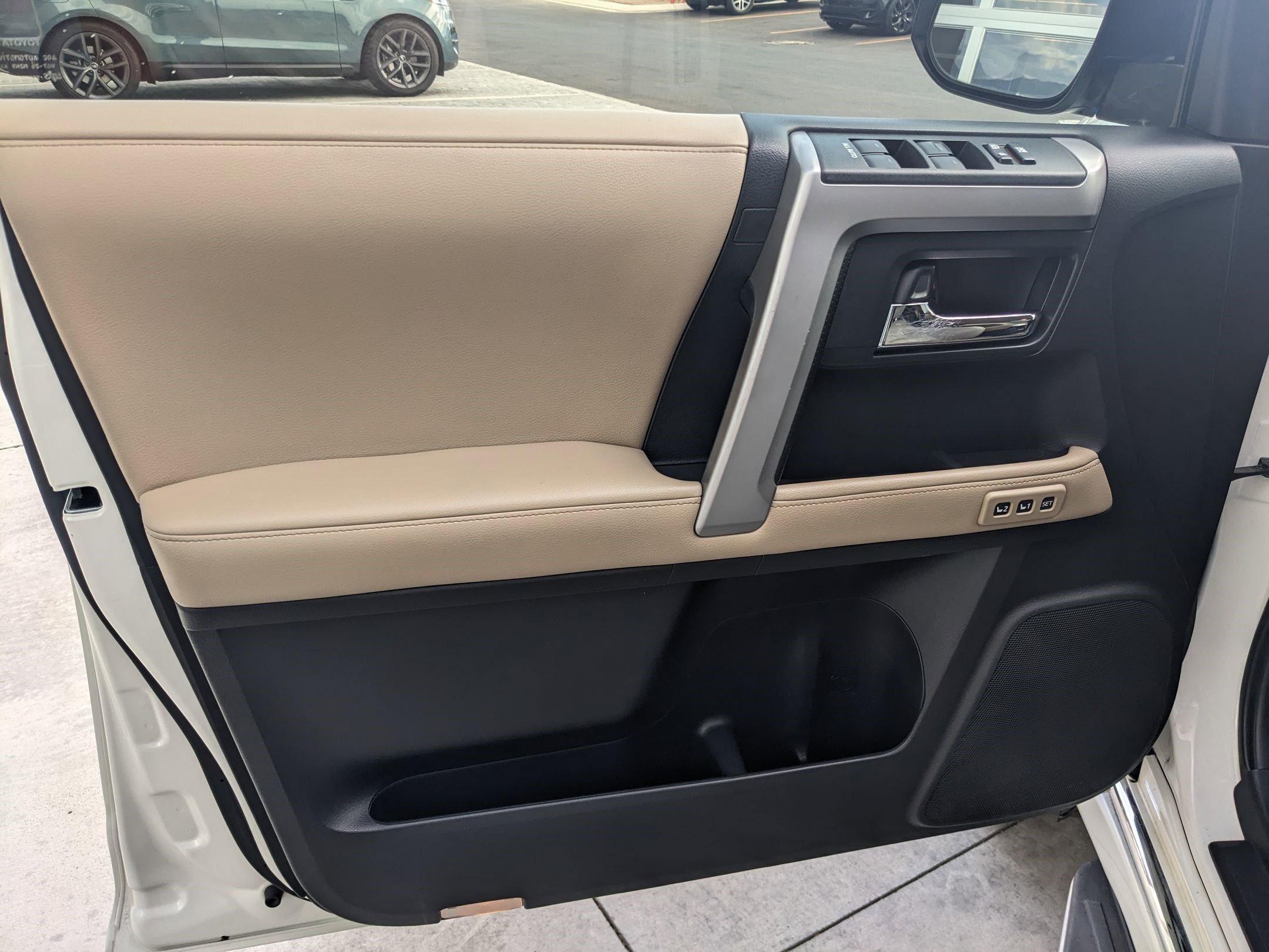 2018 Toyota 4Runner Sport photo 10