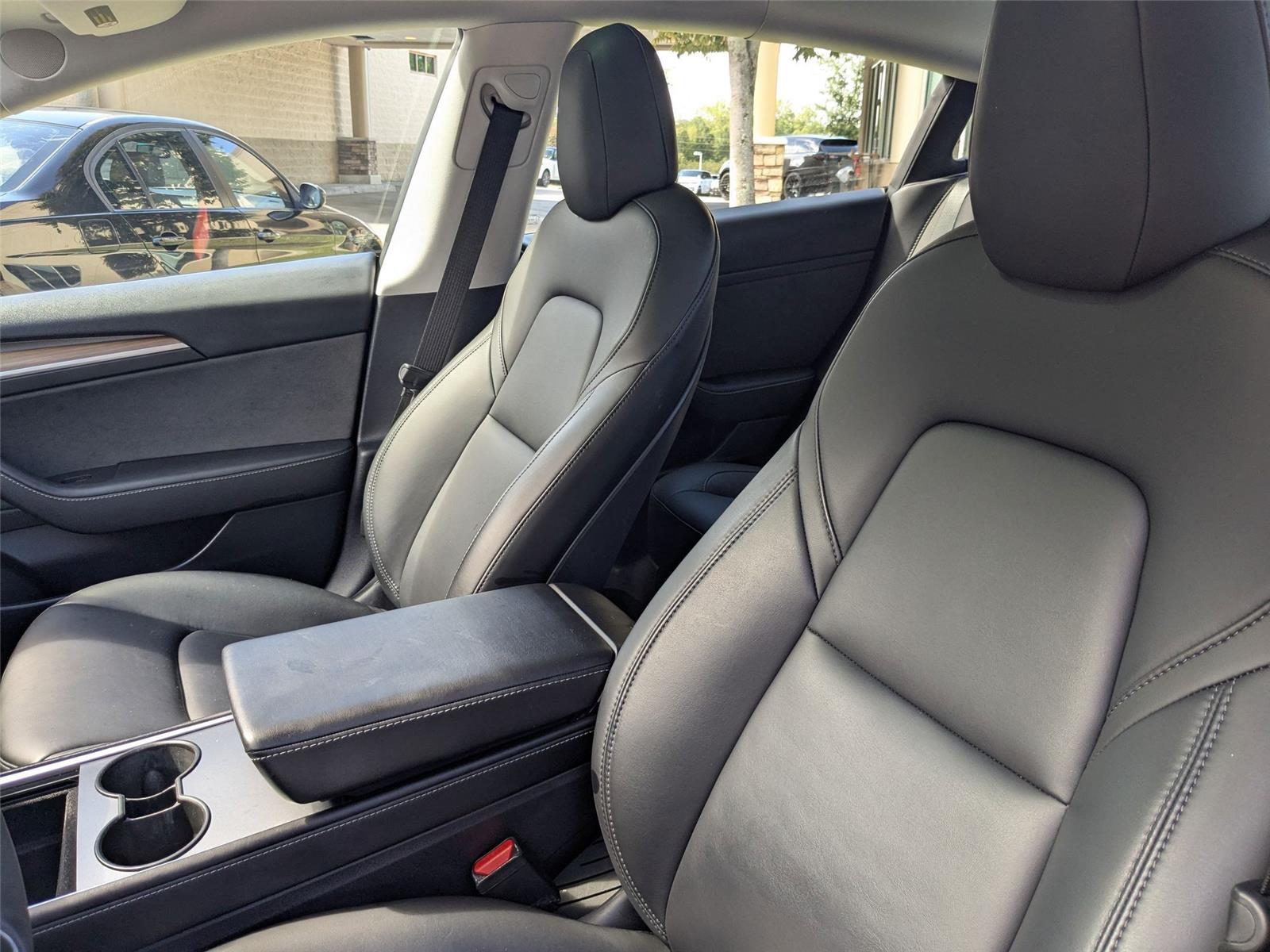 2021 Tesla Model 3 Standard Range Plus photo 14