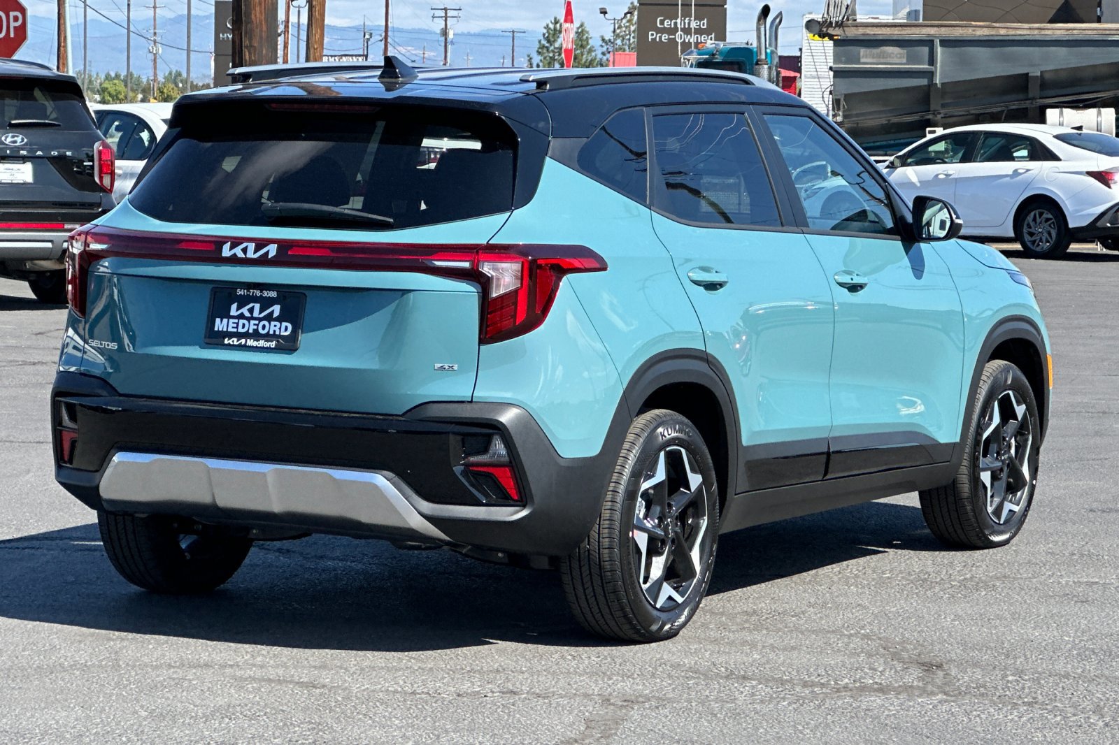 2026 Kia Seltos S photo 3