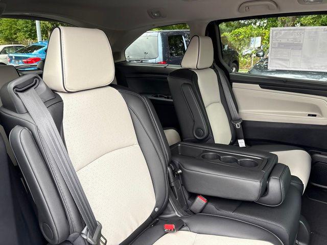 2026 Honda Odyssey Elite photo 23