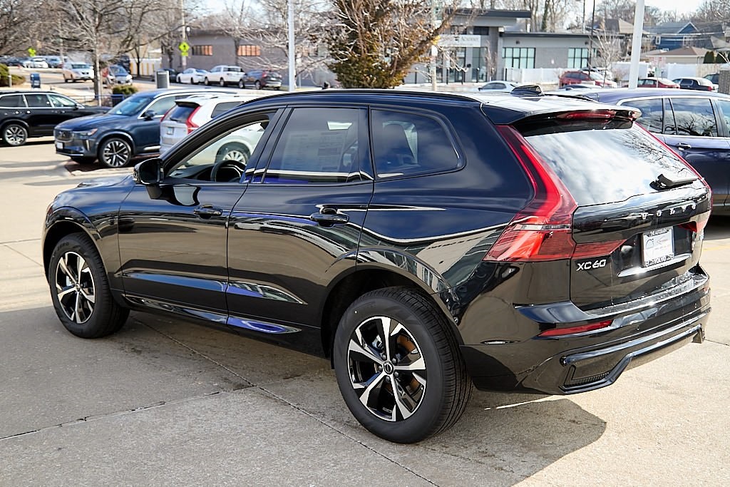 2026 VOLVO XC60 - Image 6