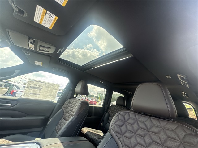 2025 Nissan Armada Platinum Reserve photo 16