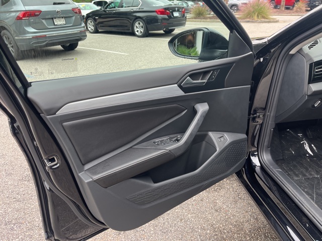 2026 Volkswagen Jetta 1.5T S photo 2