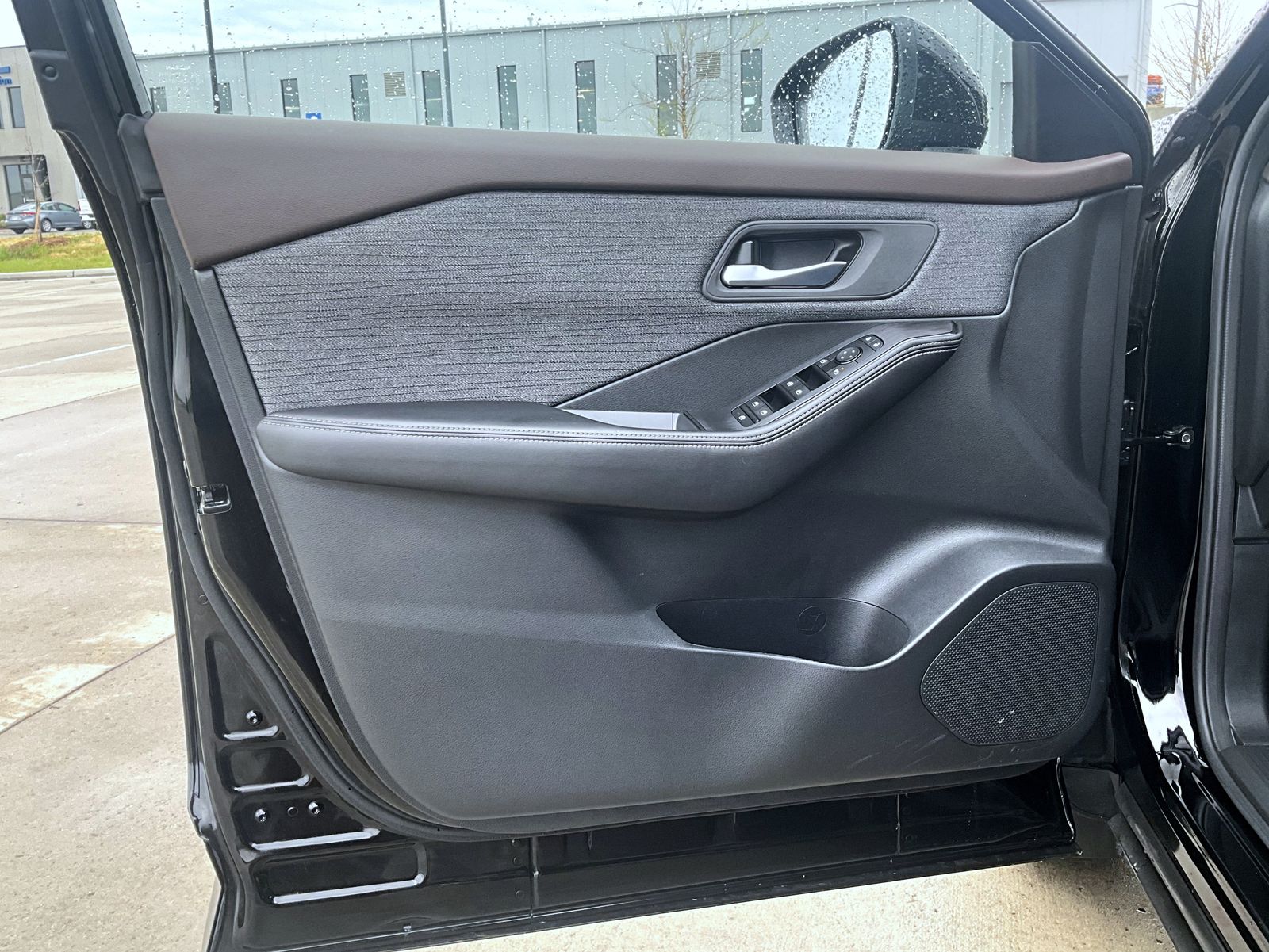 2023 Nissan Rogue SV AWD photo 10