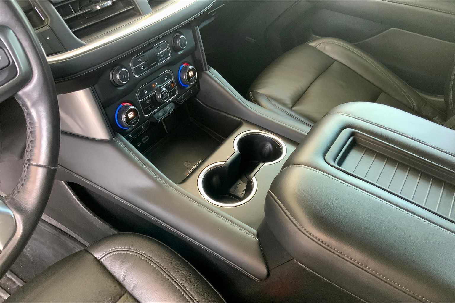 2021 Chevrolet Tahoe LT photo 16