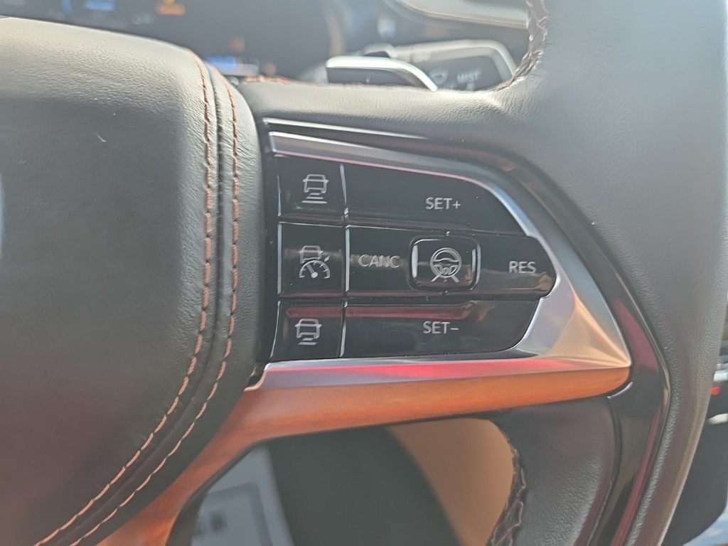 2024 Jeep Grand Cherokee Summit photo 17