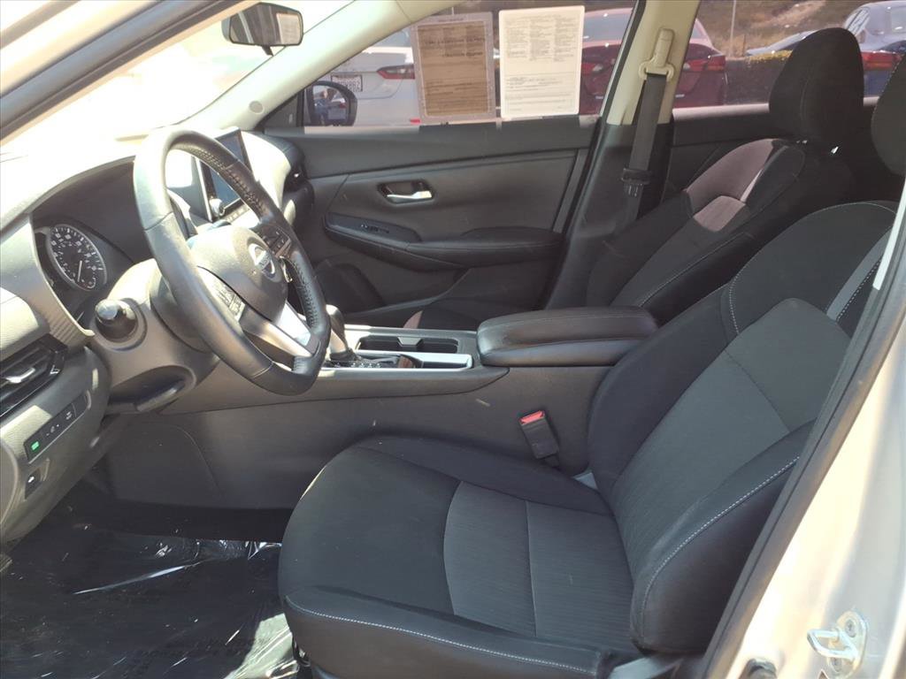 2022 Nissan Sentra SV photo 17