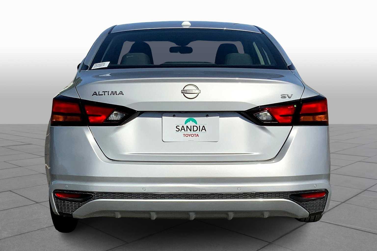 2023 Nissan Altima 2.5 SV photo 4