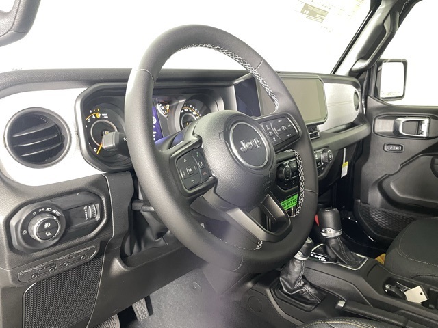 2025 Jeep Gladiator Sport S photo 20