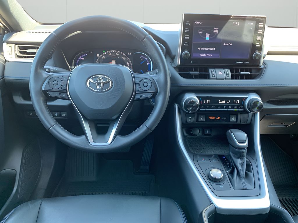 2022 Toyota RAV4 Hybrid XSE photo 12