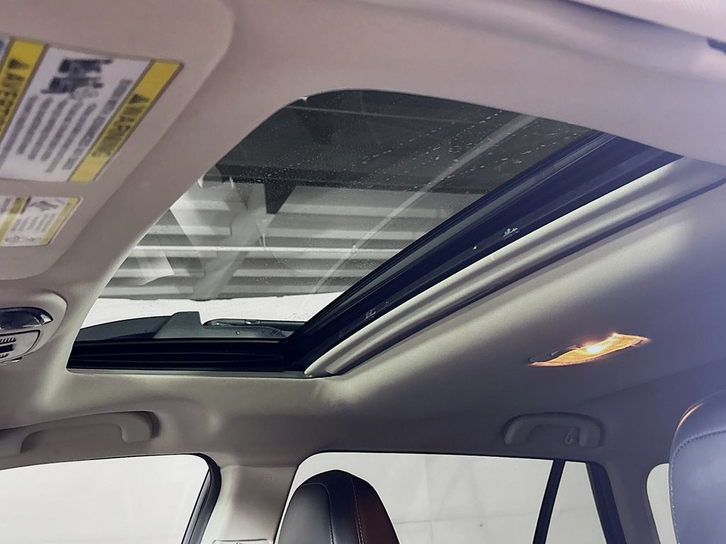 2022 Subaru Outback Limited photo 19