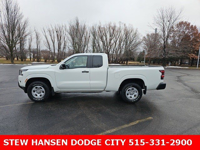 2024 Nissan Frontier S's photo