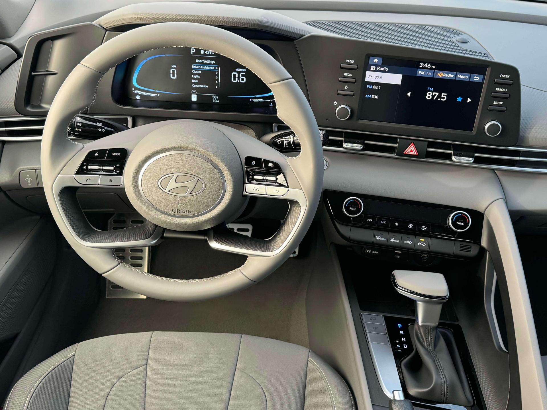 New 2025 White Hyundai SEL Sport image 17