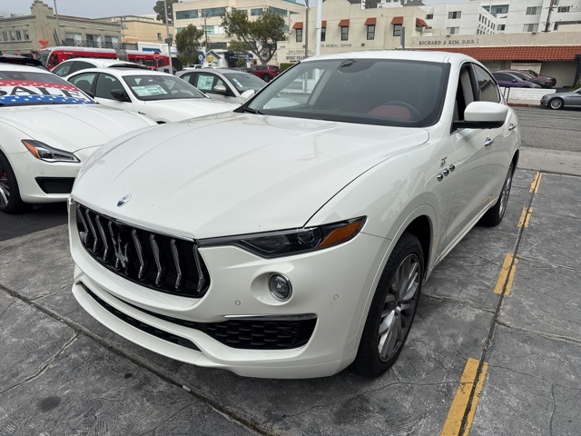 2022 Maserati Levante GT photo 2