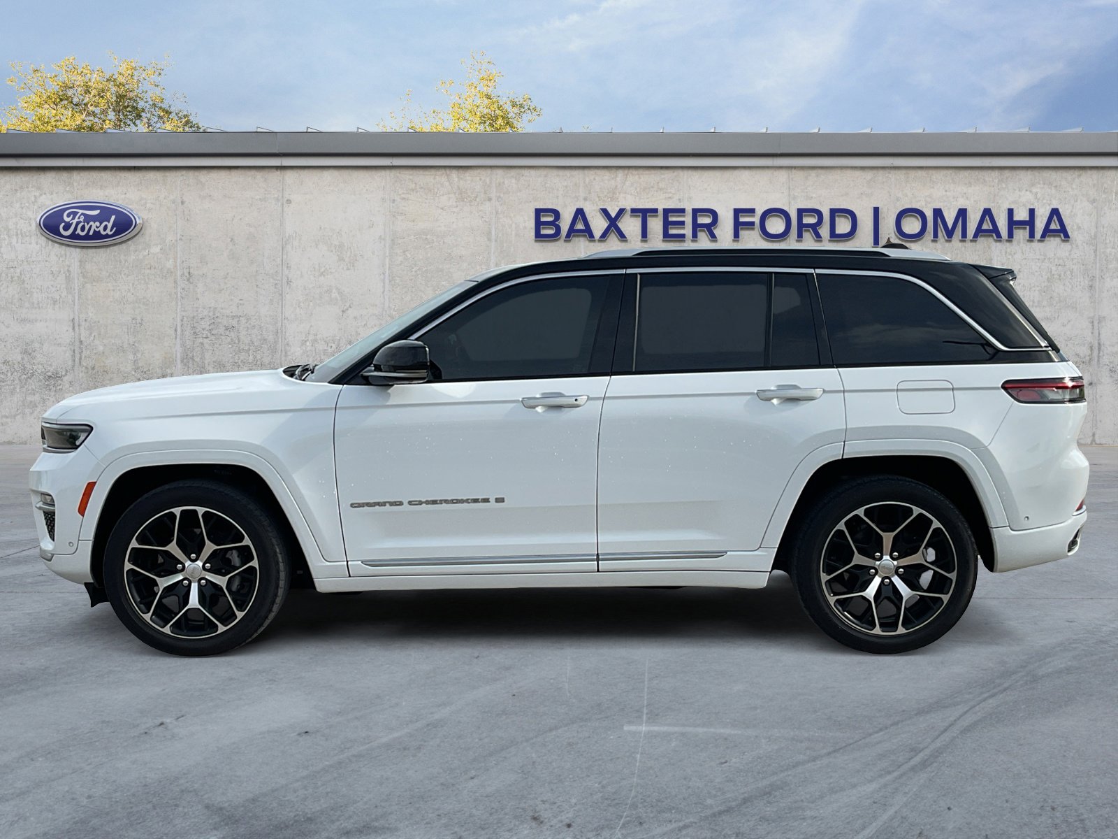 2022 Jeep Grand Cherokee Summit photo 12