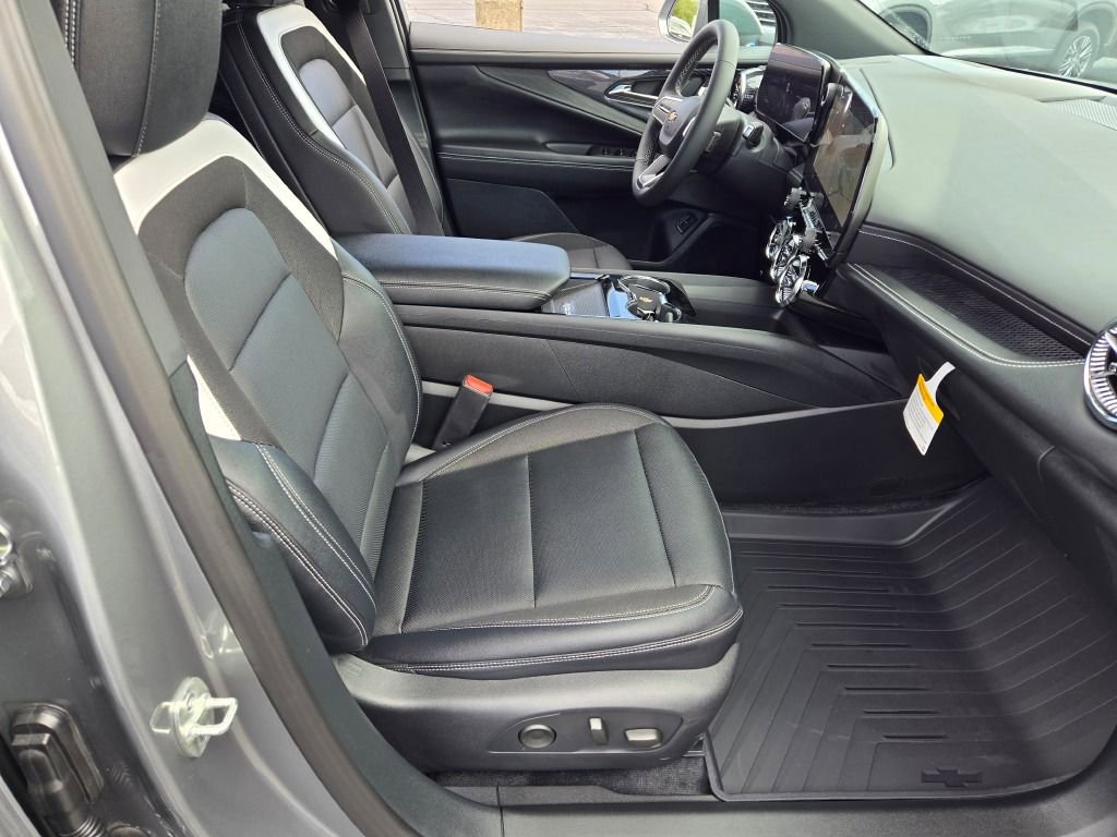 2026 Chevrolet Blazer EV photo 4