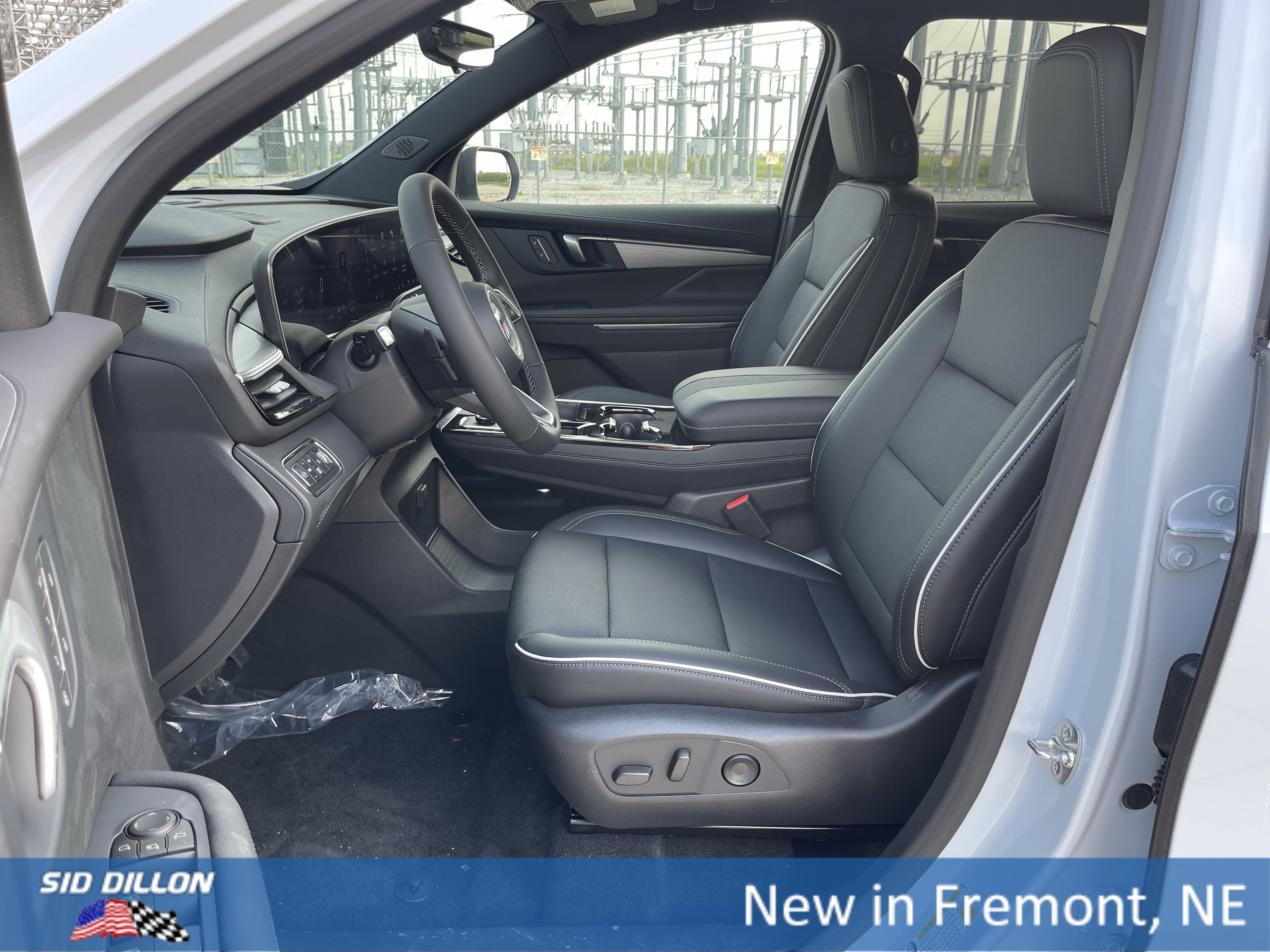 2026 Buick Enclave Preferred photo 4