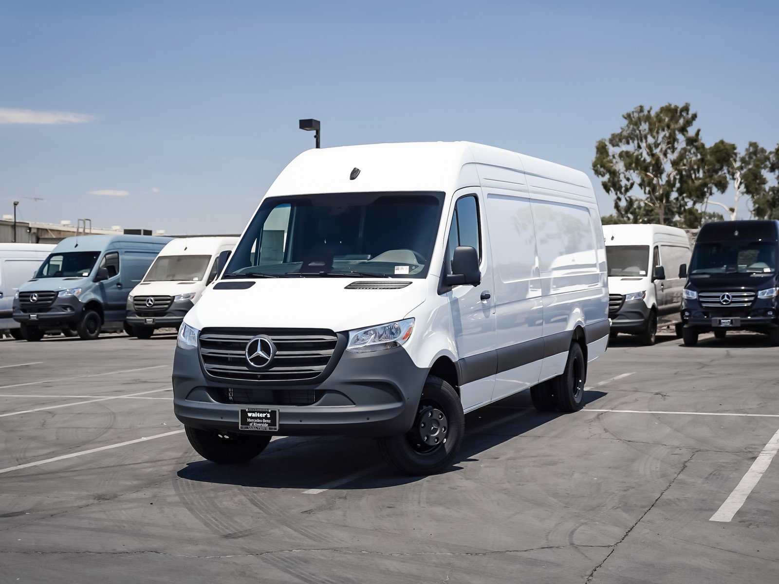 2025 Mercedes-Benz Sprinter Cargo Van Base's photo