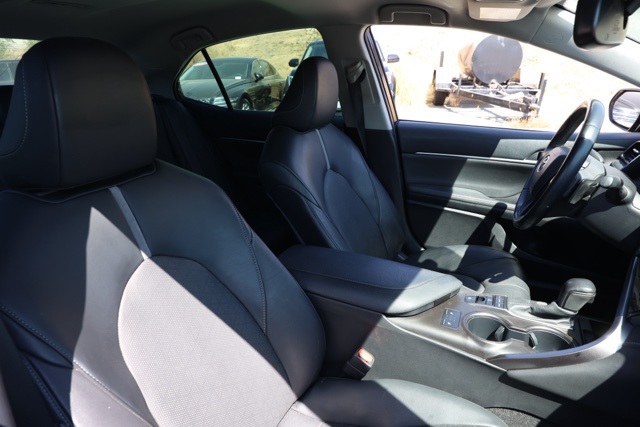 2022 Toyota Camry XSE photo 17