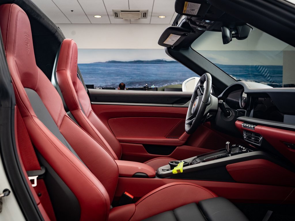 2024 Porsche 911 Targa 4S photo 18