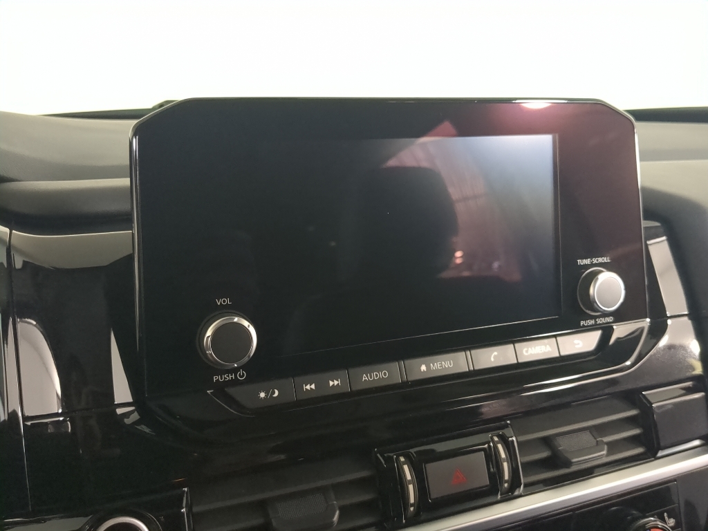 2024 Nissan Pathfinder SV photo 23