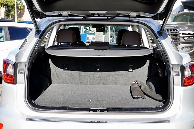 Used 2017 White Lexus 350 image 12