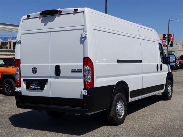 2026 Ram ProMaster 3500 photo 7