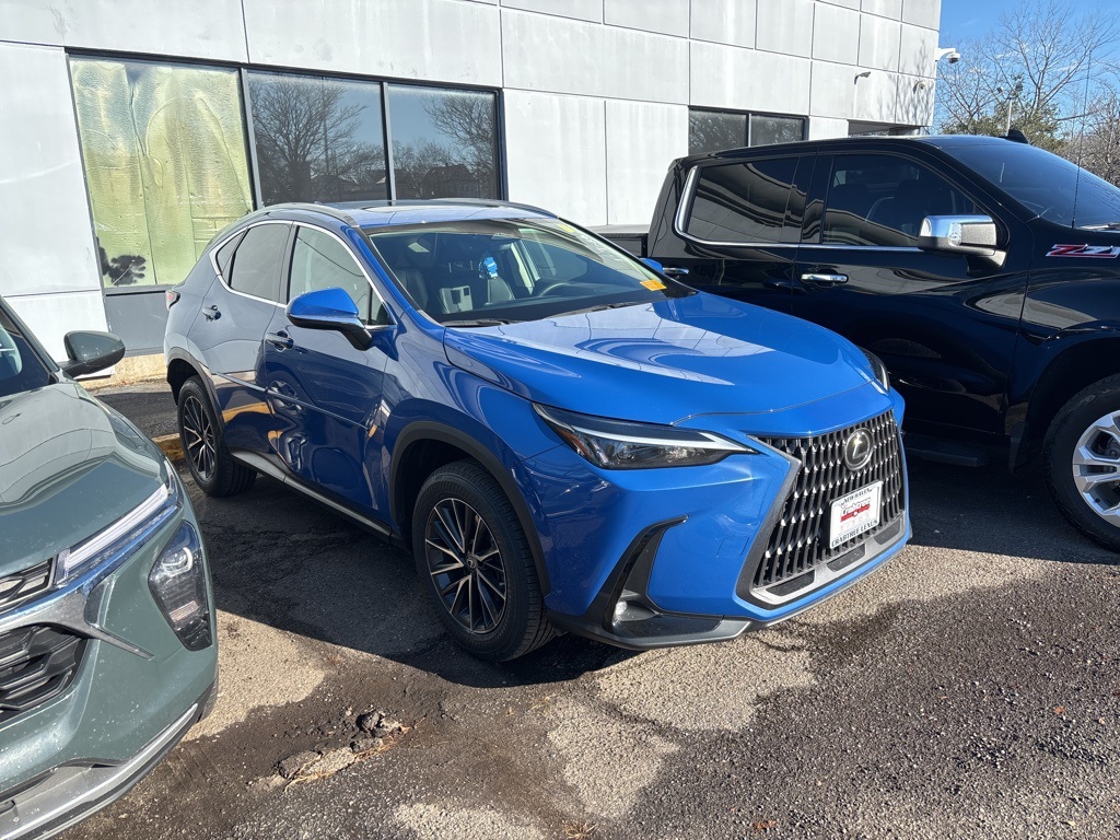 2022 Lexus NX 350's photo