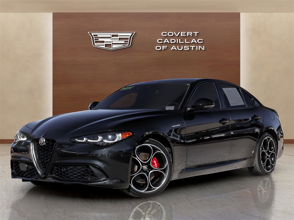 2024 Alfa Romeo Giulia Veloce's photo