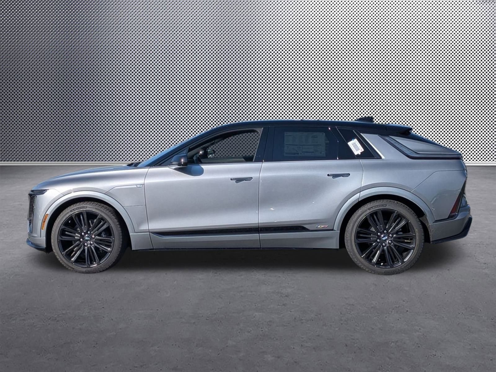 2026 Cadillac Lyriq photo 2
