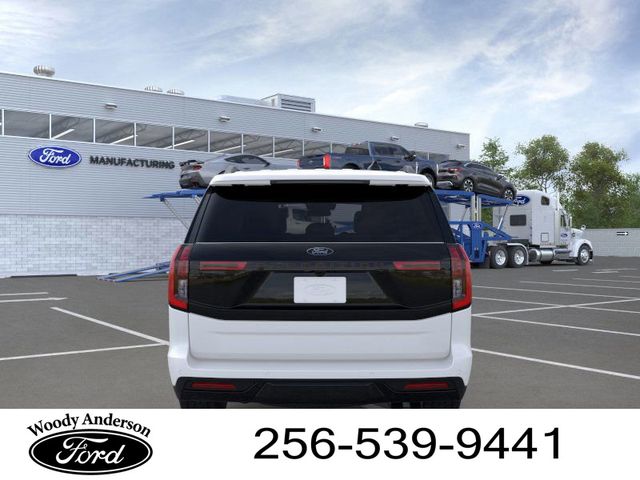 2025 Ford Expedition photo 3