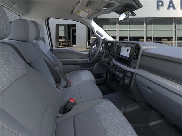 2025 Ford F-350 photo 10