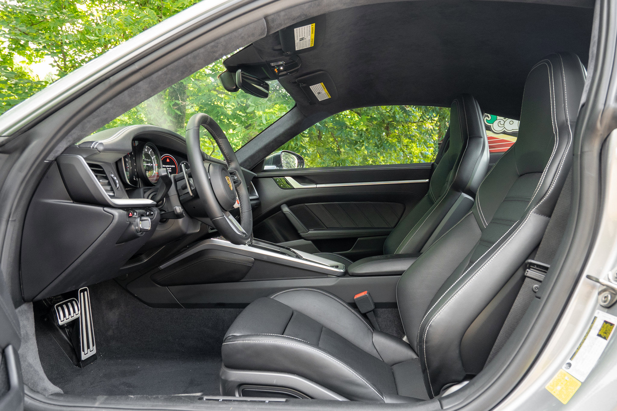 2021 Porsche 911 Turbo S photo 24