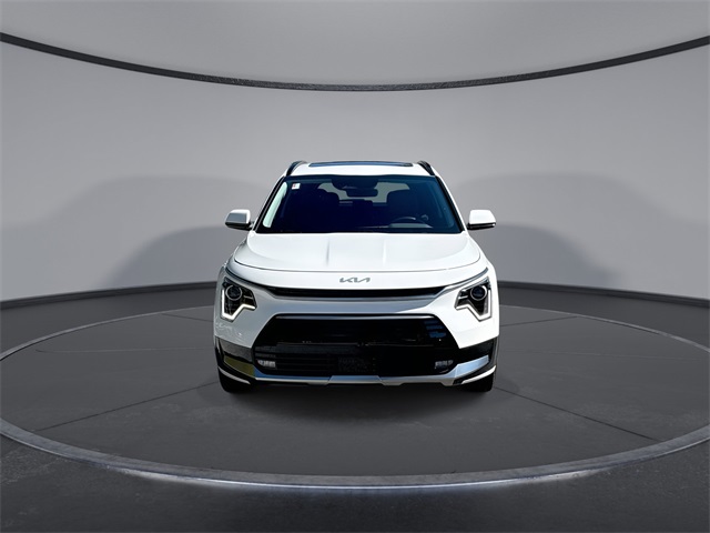 2024 Kia Niro EX Touring photo 2