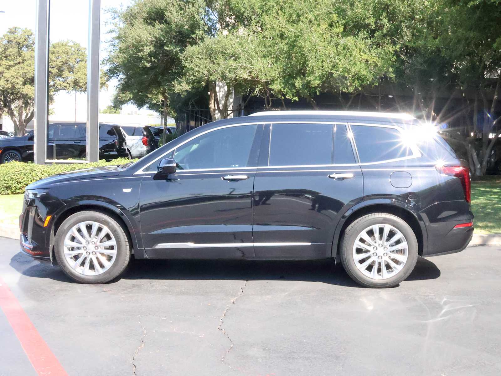 2023 Cadillac XT6 Premium Luxury photo 4