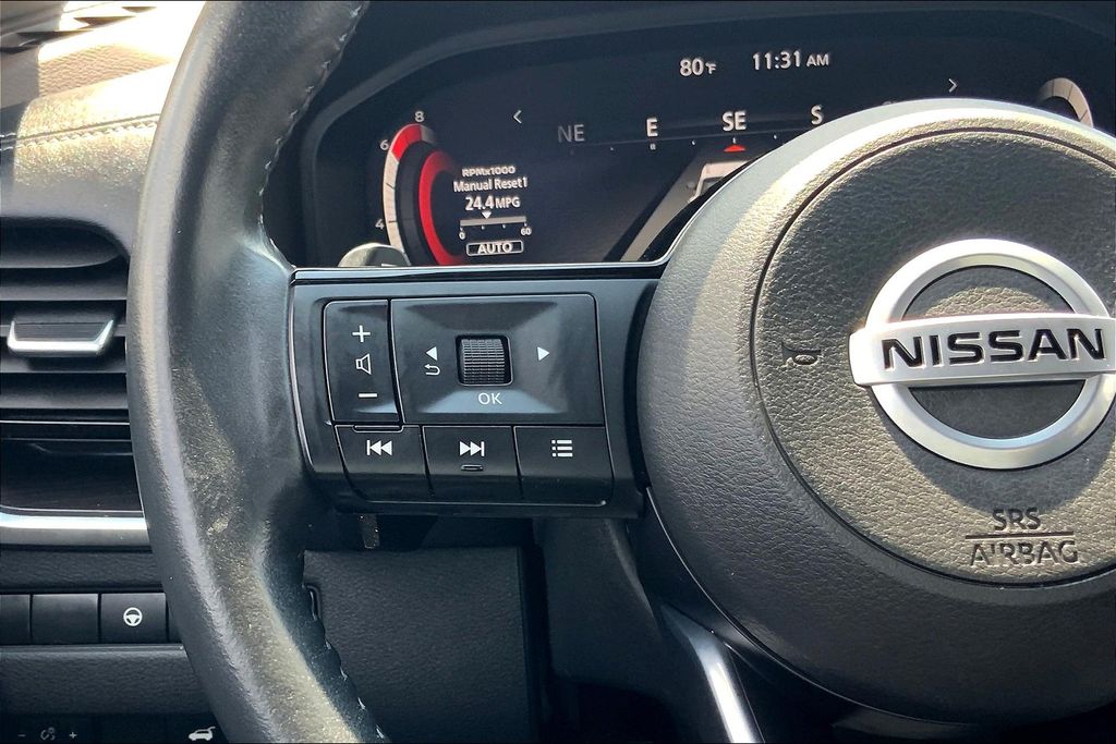 2021 Nissan Rogue Platinum photo 16
