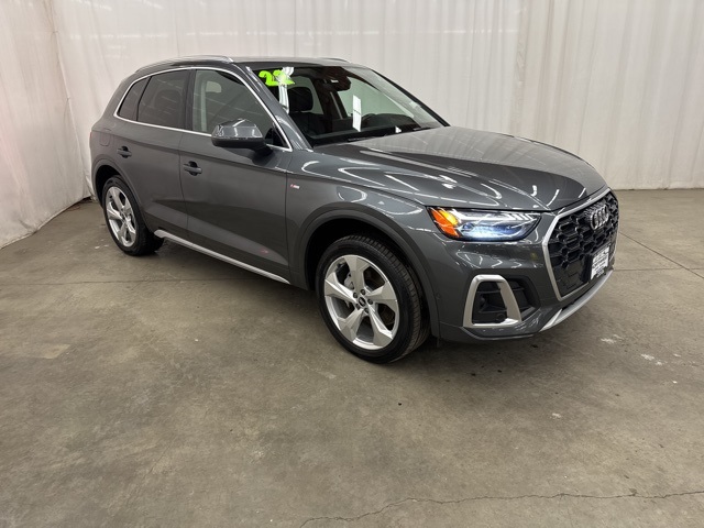 2022 Audi Q5 Prestige's photo