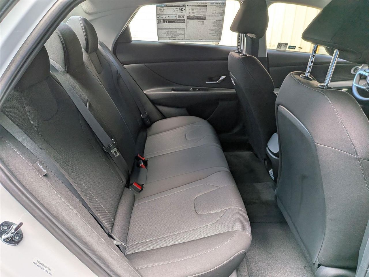 2025 Hyundai Elantra SE photo 30