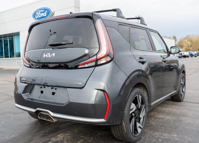 2023 Kia Soul GT-Line photo 4