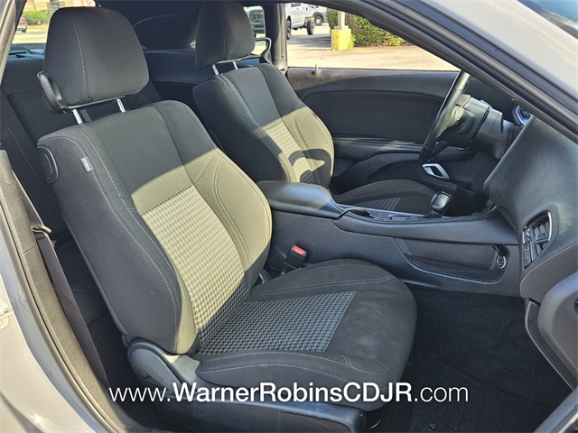 2021 Dodge Challenger SXT photo 8
