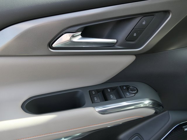 2026 Chevrolet Traverse photo 9