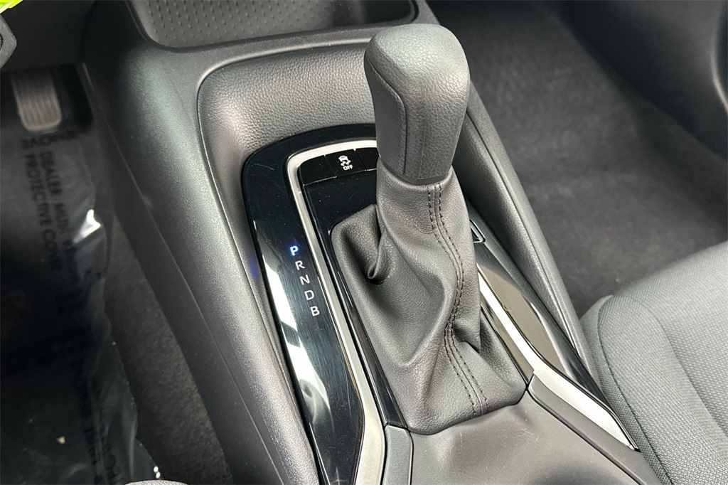 2024 Toyota Corolla LE photo 18